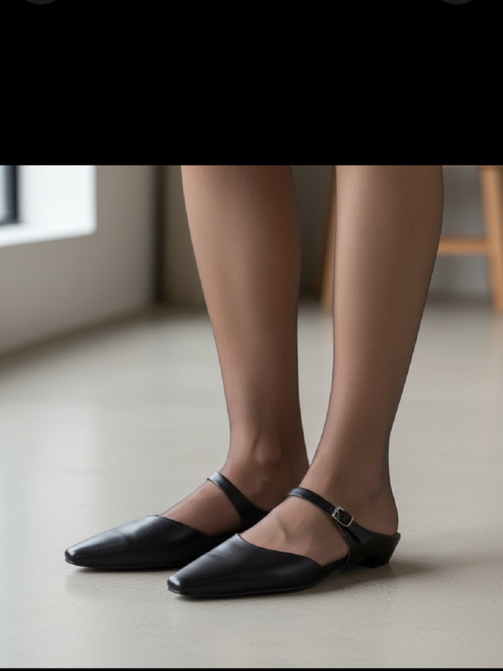 INTENTIONALLY BLANK Black Pointed Mary Jane Mules